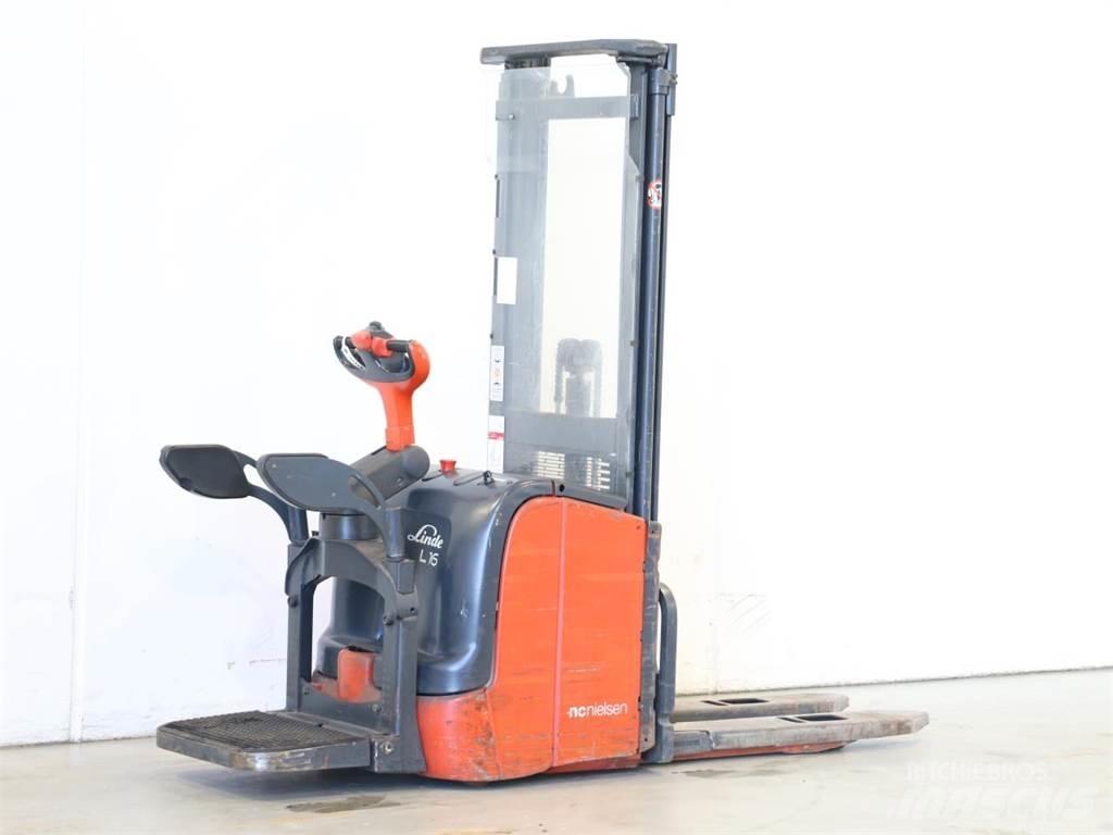 Linde L16AP/372 Empilhador para operador externo