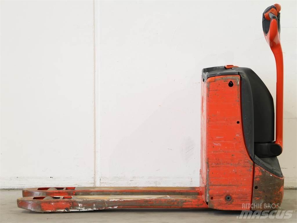 Linde T16/1152 Empilhador para operador externo
