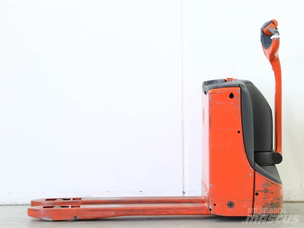 Linde T16/1152 Empilhador para operador externo