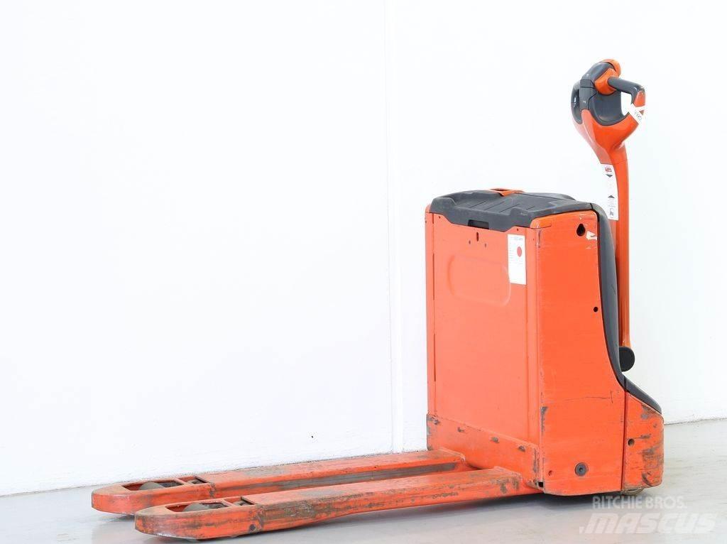Linde T16/1152 Empilhador para operador externo