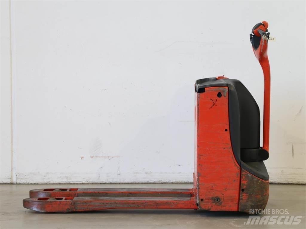 Linde T16/1152 Empilhador para operador externo