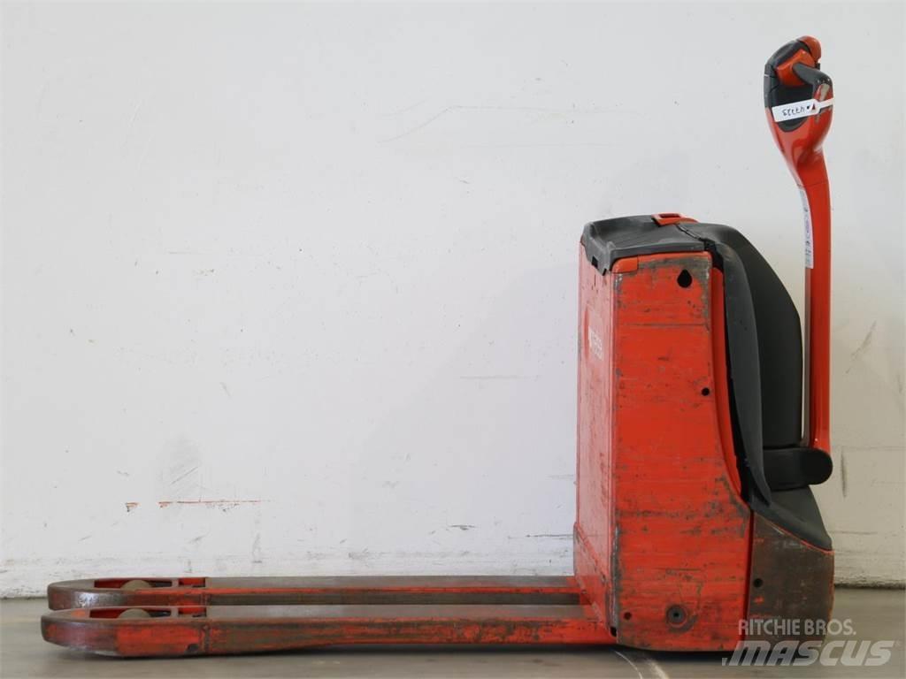 Linde T16/1152 Empilhador para operador externo