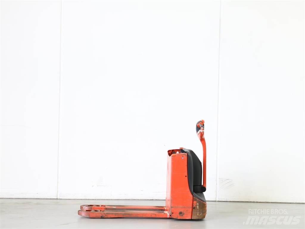 Linde T16/1152 Empilhador para operador externo
