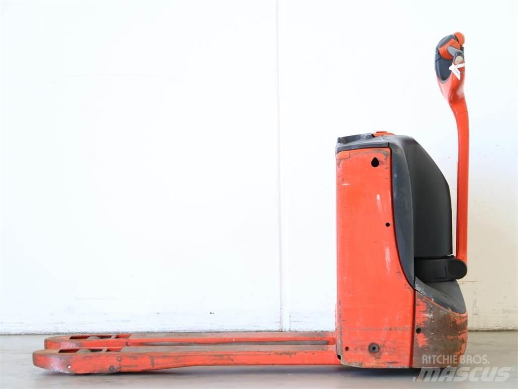 Linde T16/1152 Empilhador para operador externo