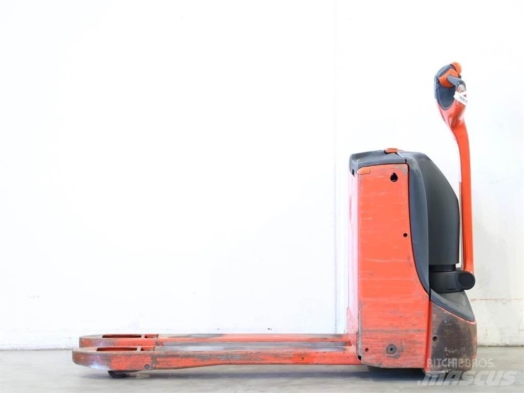 Linde T16/1152 Empilhador para operador externo