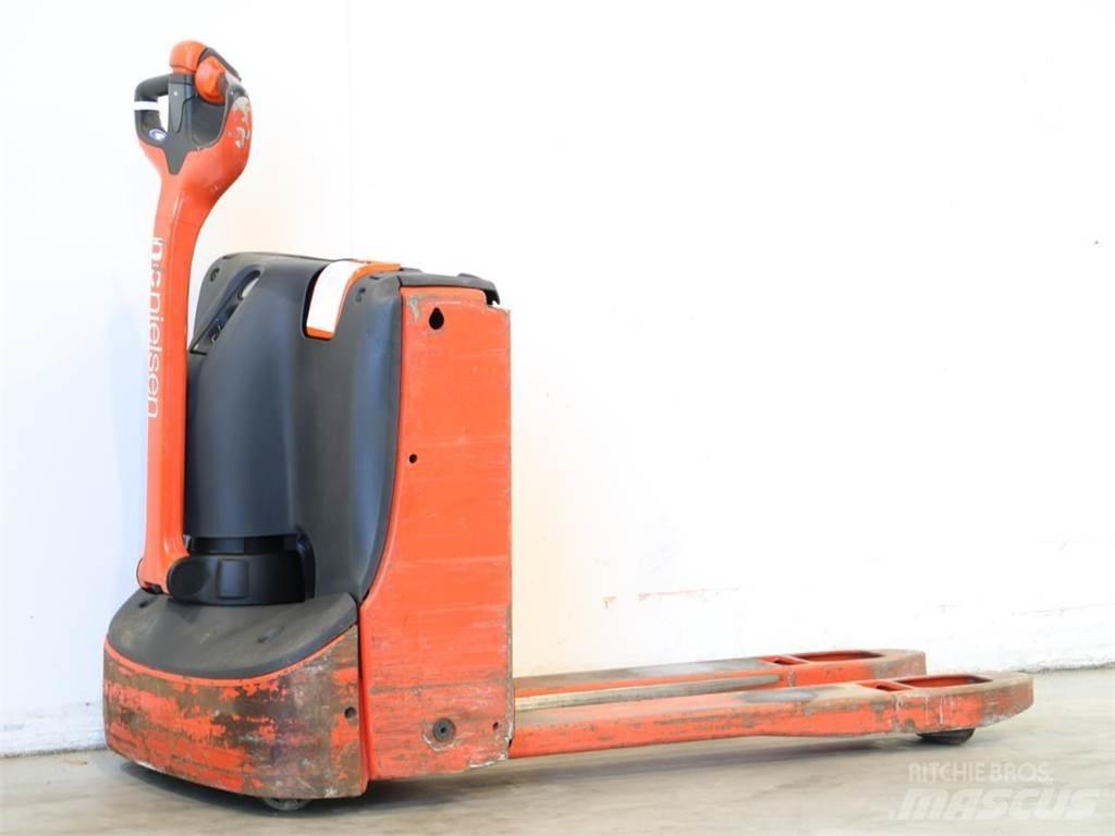 Linde T16/1152 Empilhador para operador externo