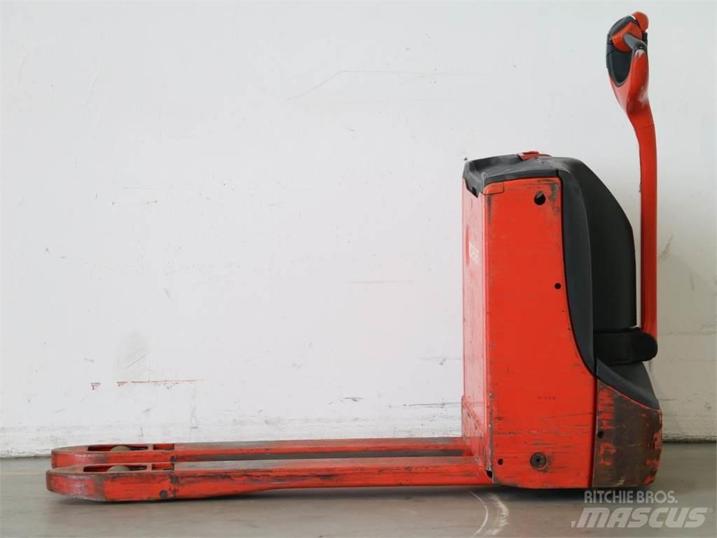 Linde T16/1152 Empilhador para operador externo