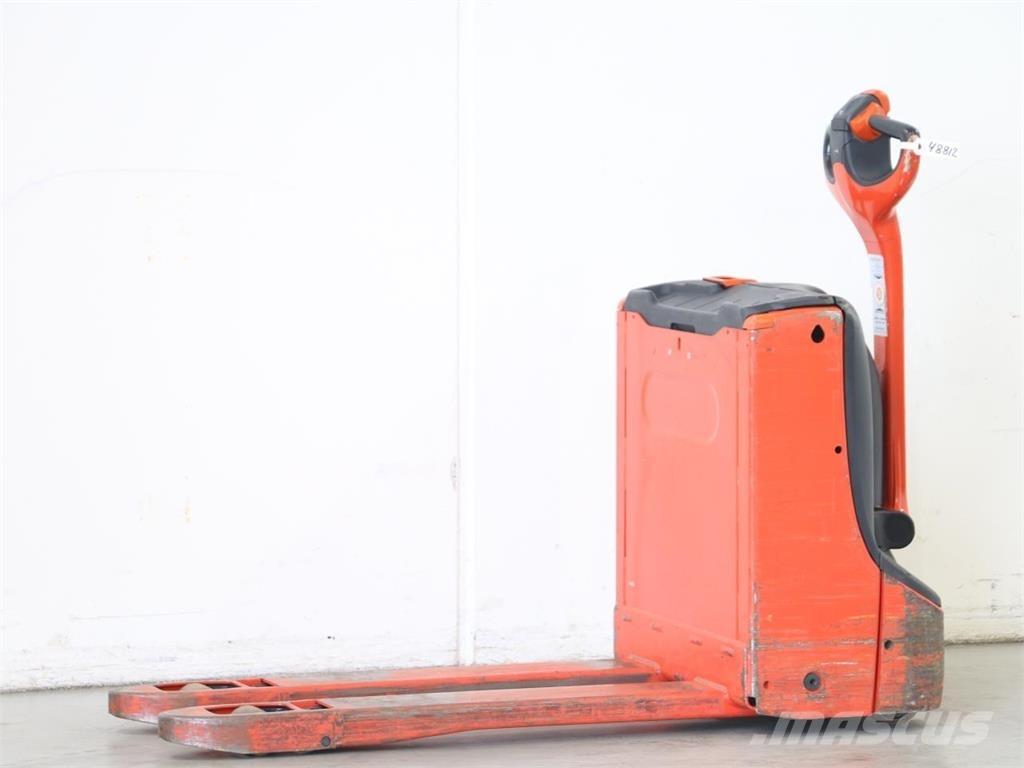 Linde T16/1152 Empilhador para operador externo
