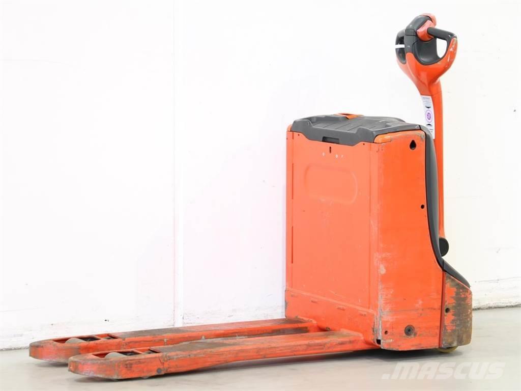 Linde T16/1152 Empilhador para operador externo