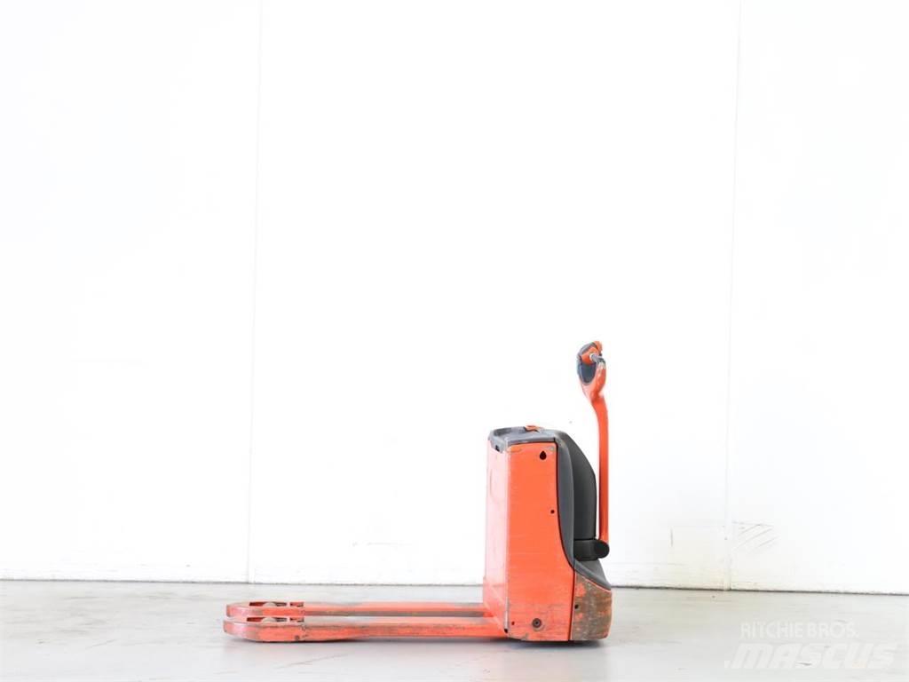 Linde T16/1152 Empilhador para operador externo