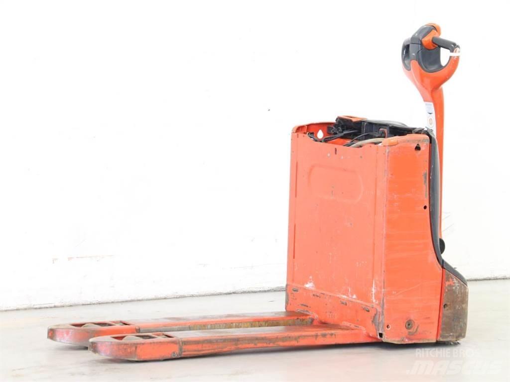 Linde T16/1152 Empilhador para operador externo