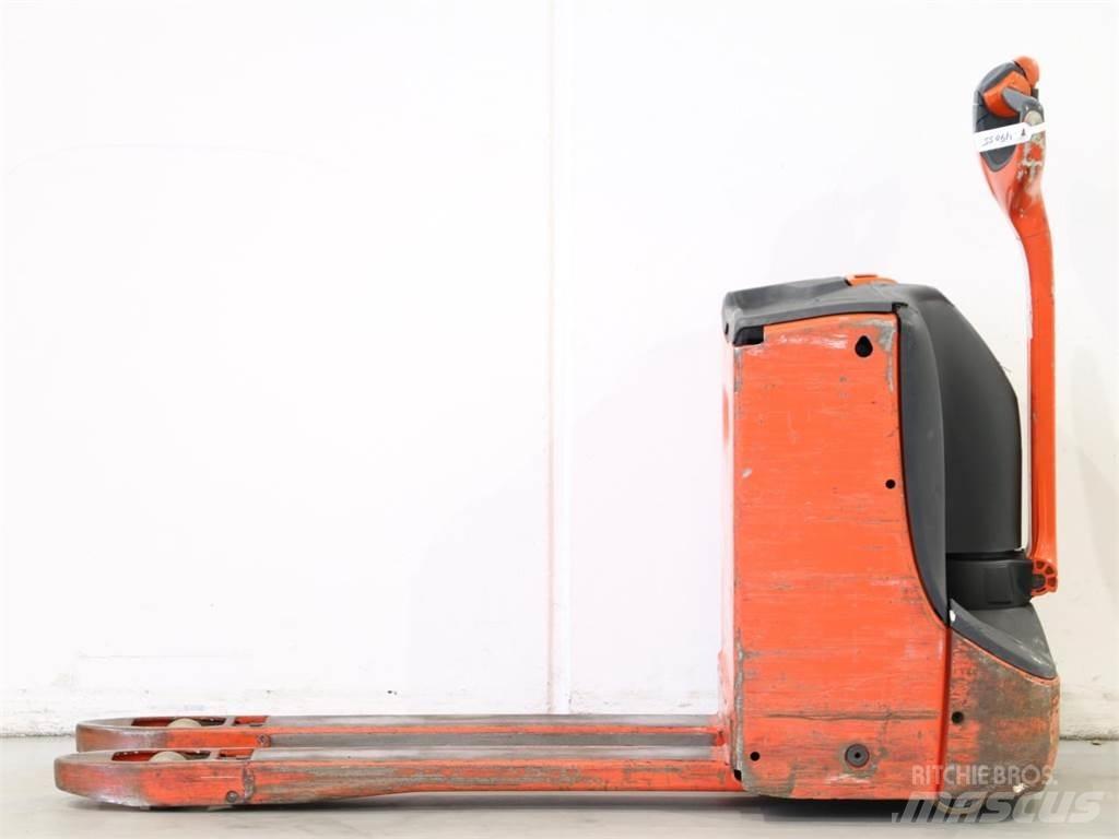 Linde T16/1152 Empilhador para operador externo