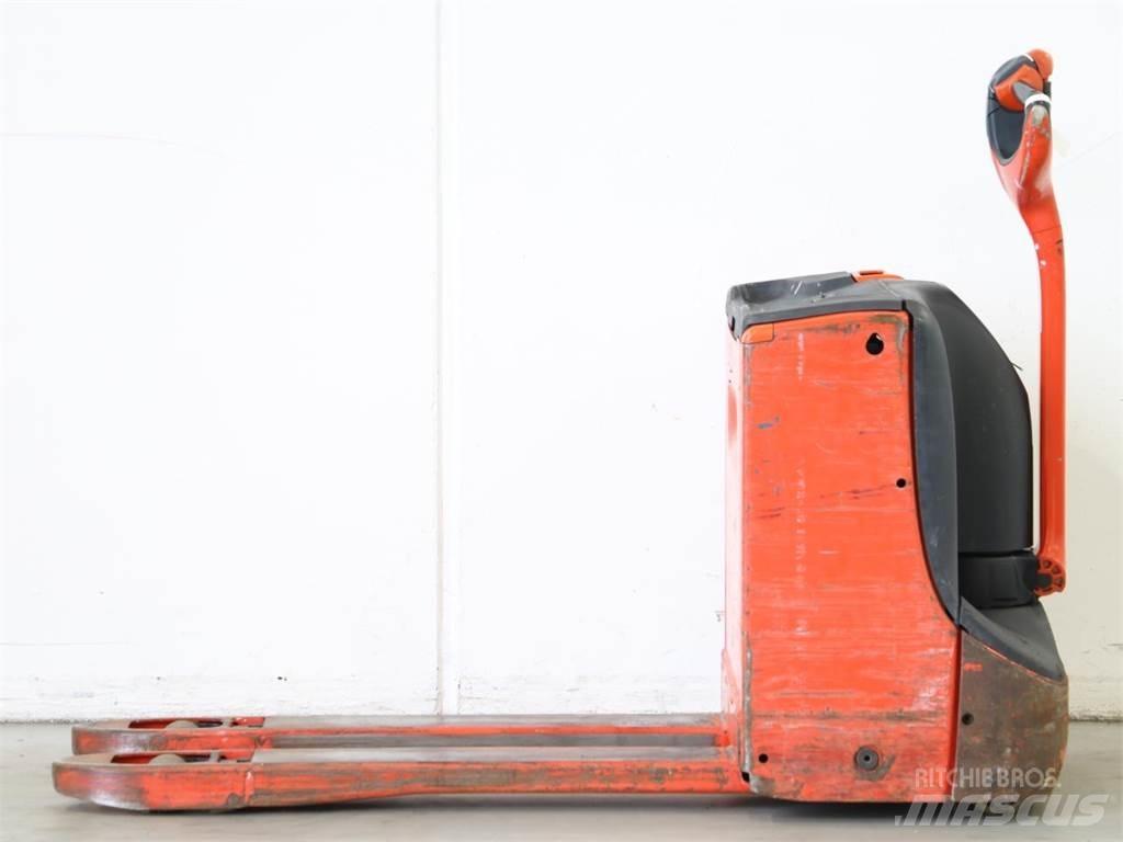 Linde T16/1152 Empilhador para operador externo