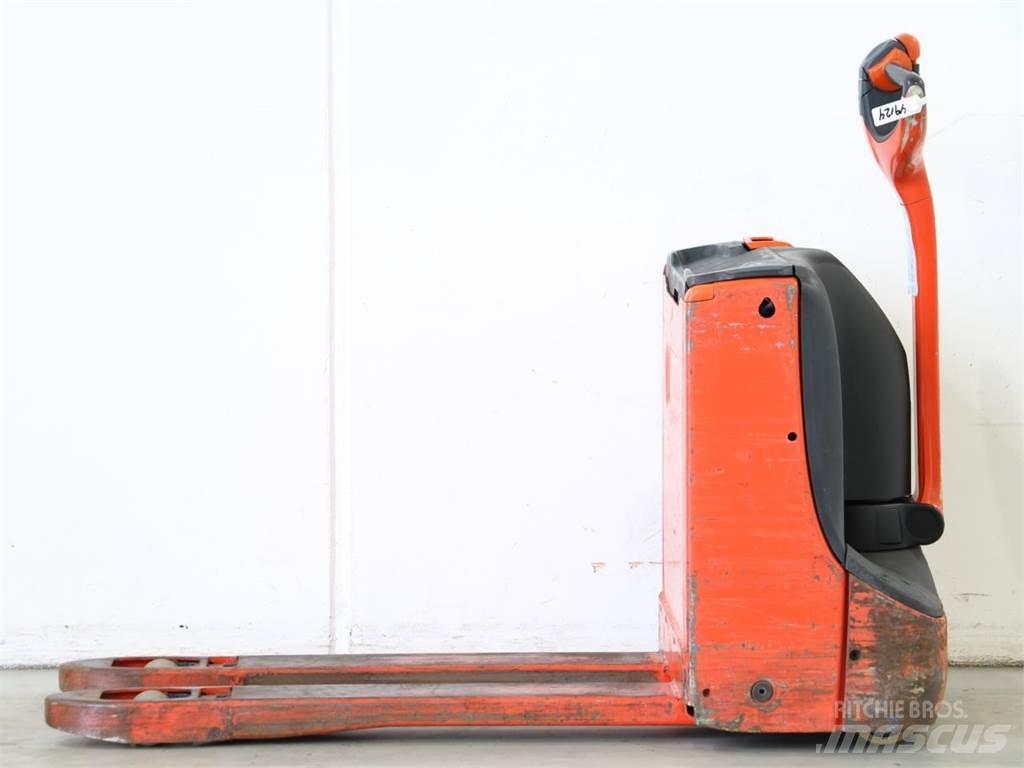 Linde T16/1152 Empilhador para operador externo