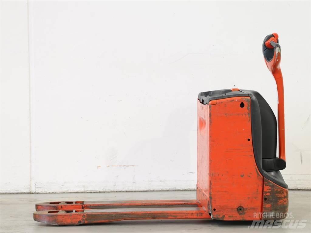 Linde T16/1152 Empilhador para operador externo