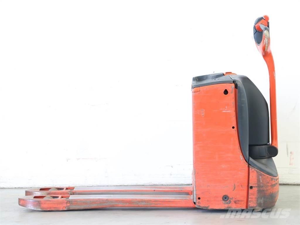 Linde T16/1152 Empilhador para operador externo