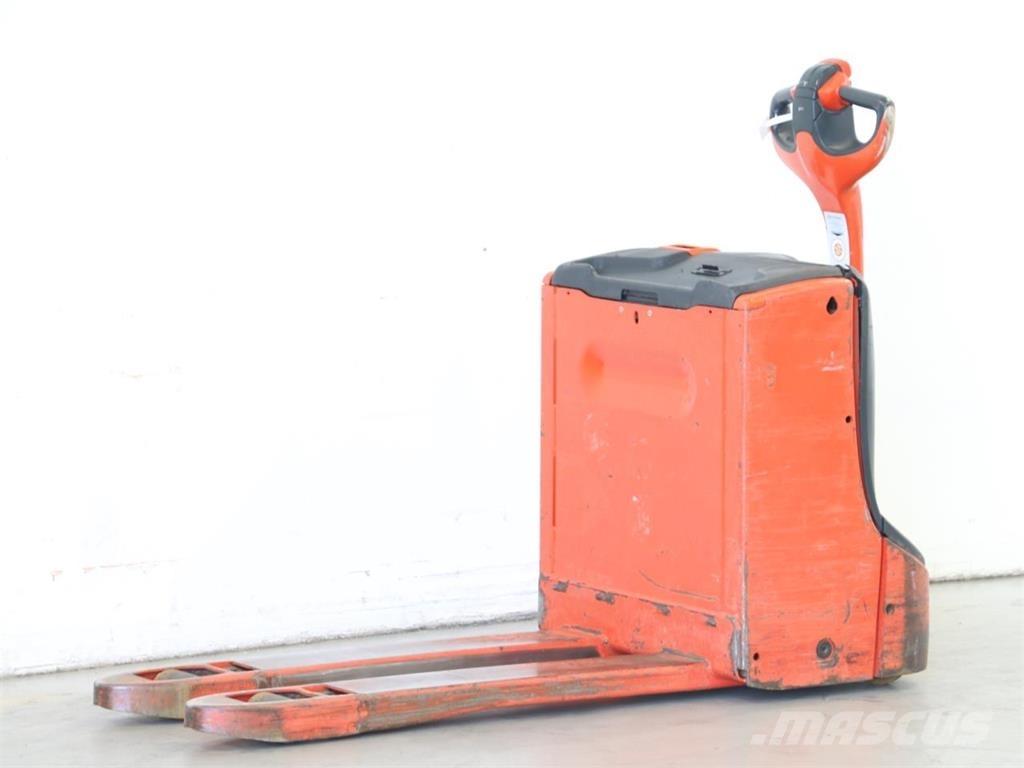 Linde T16/1152 Empilhador para operador externo