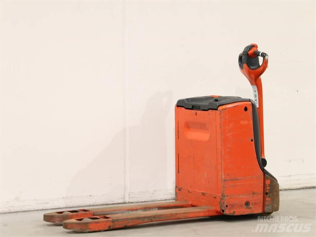 Linde T16/1152 Empilhador para operador externo