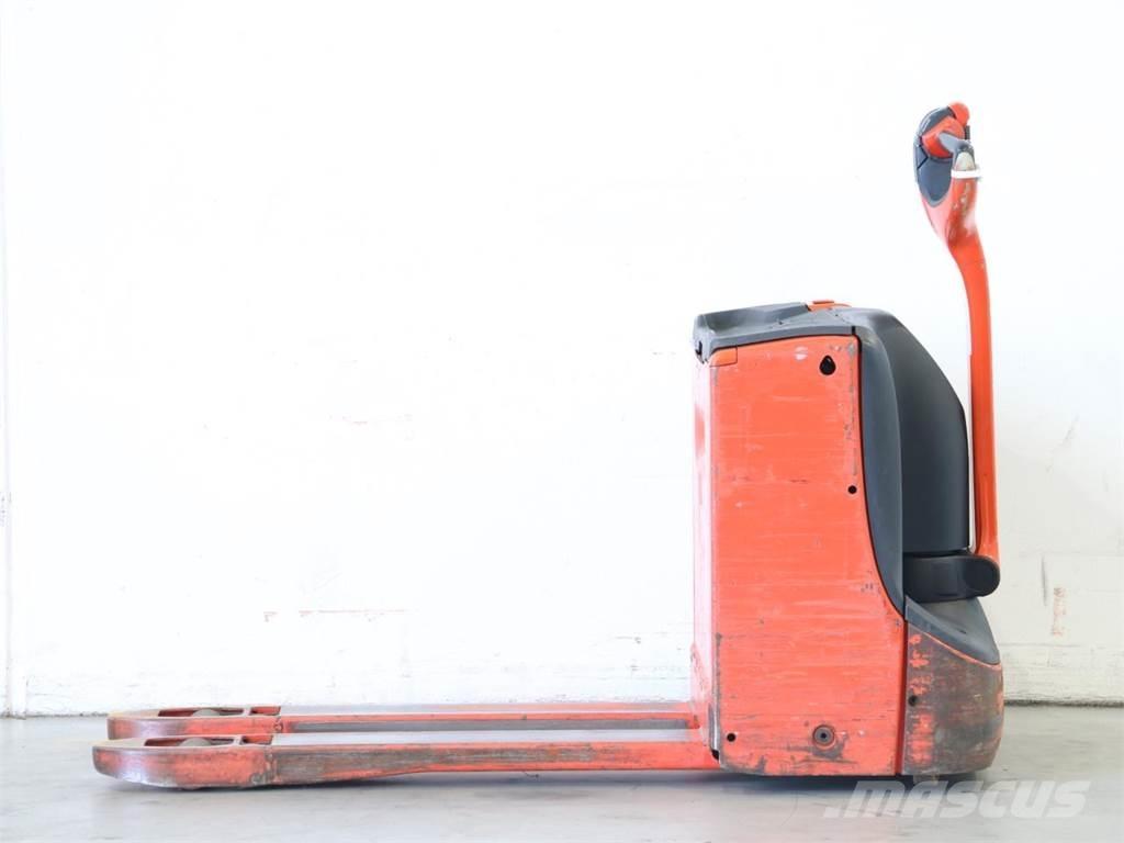 Linde T16/1152 Empilhador para operador externo