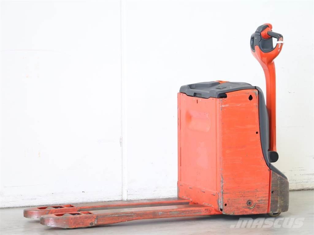 Linde T16/1152 Empilhador para operador externo