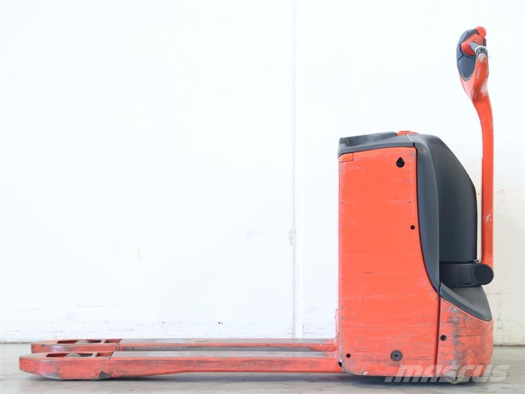 Linde T16/1152 Empilhador para operador externo