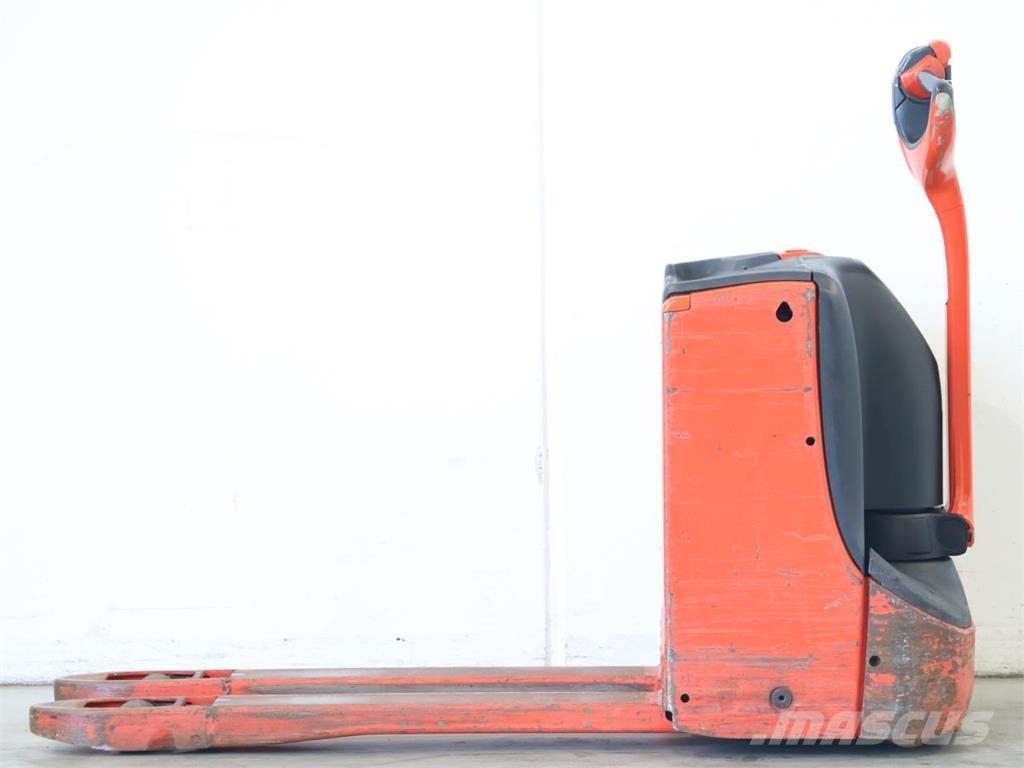 Linde T16/1152 Empilhador para operador externo
