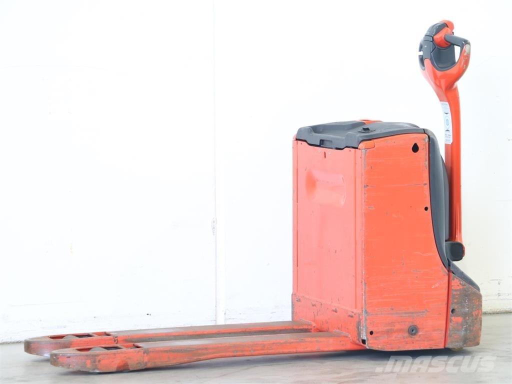 Linde T16/1152 Empilhador para operador externo