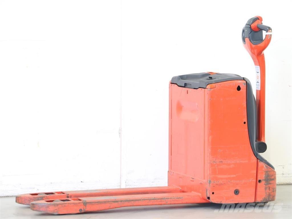 Linde T16/1152 Empilhador para operador externo