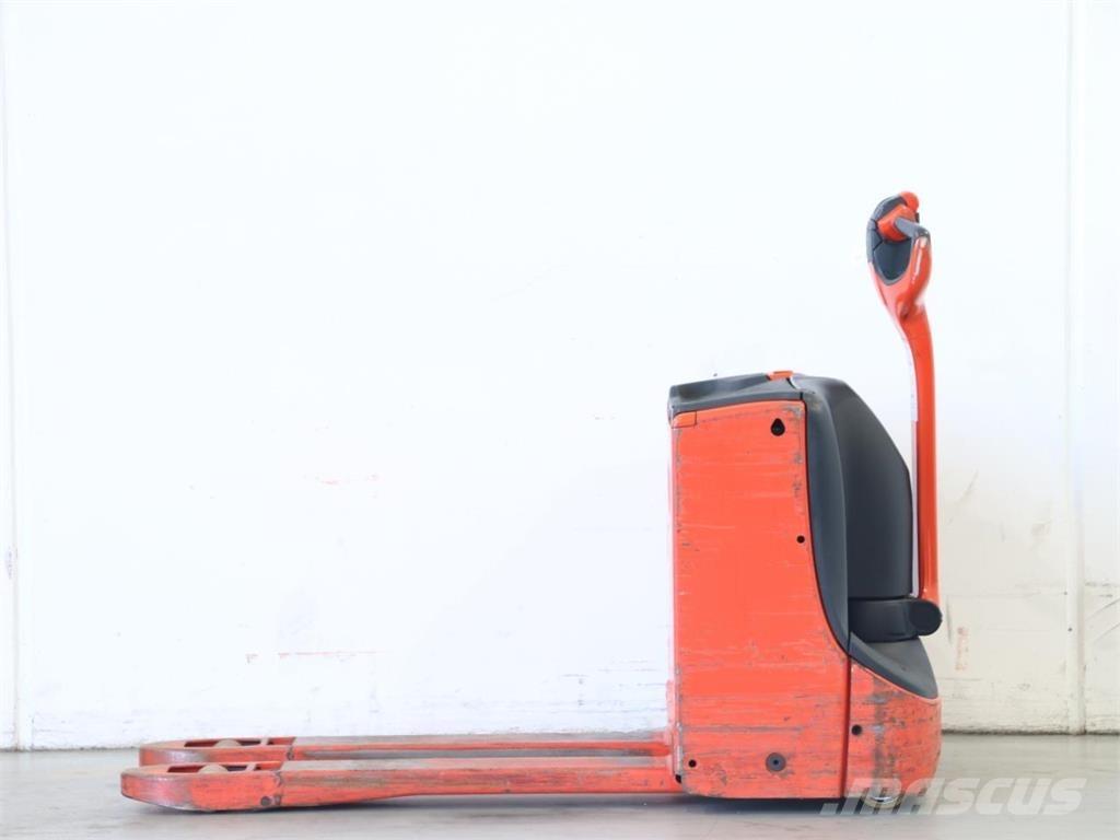 Linde T16/1152 Empilhador para operador externo