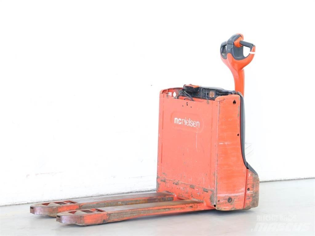 Linde T16/1152 Empilhador para operador externo