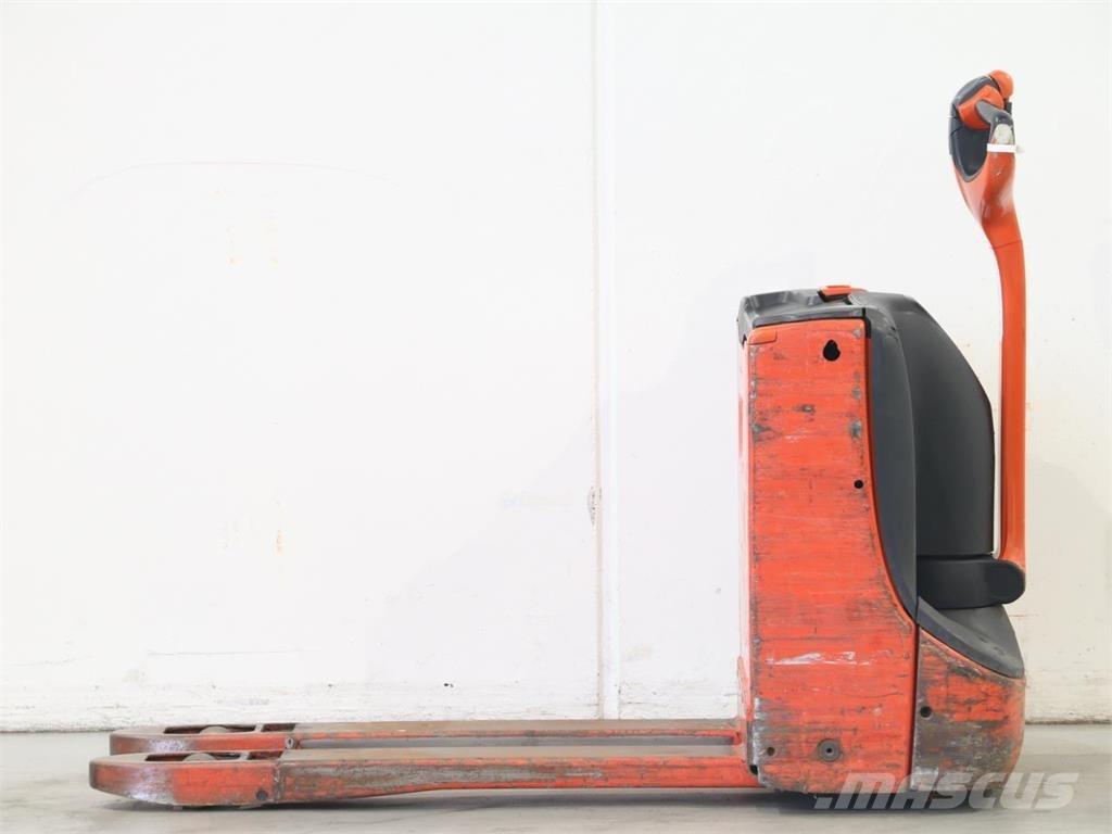 Linde T16/1152 Empilhador para operador externo