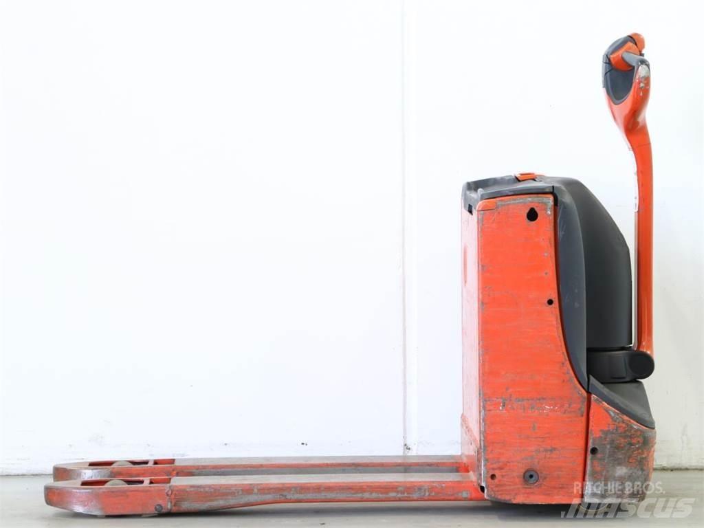 Linde T16/1152-00 Empilhador para operador externo