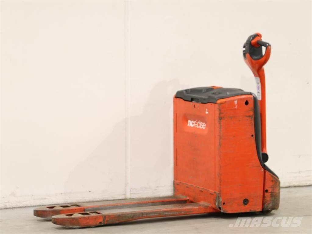 Linde T16/1152-00 Empilhador para operador externo