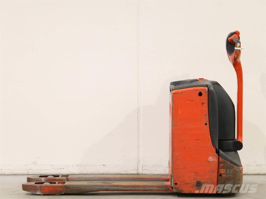 Linde T16/1152-00 Empilhador para operador externo