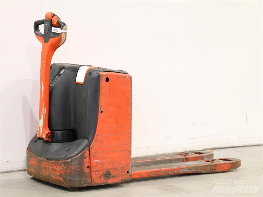 Linde T16/1152-00 Empilhador para operador externo