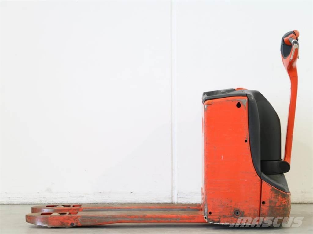 Linde T16/1152-00 Empilhador para operador externo