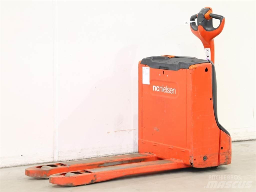 Linde T16/1152-00 Empilhador para operador externo