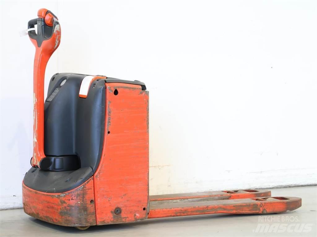 Linde T16/1152-00 Empilhador para operador externo