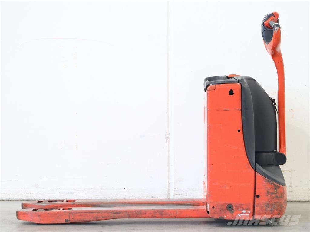 Linde T16/1152-00 Empilhador para operador externo