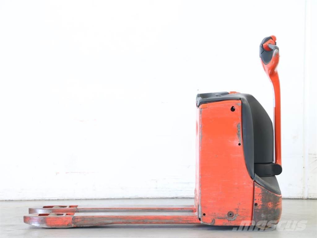 Linde T16/1152-00 Empilhador para operador externo