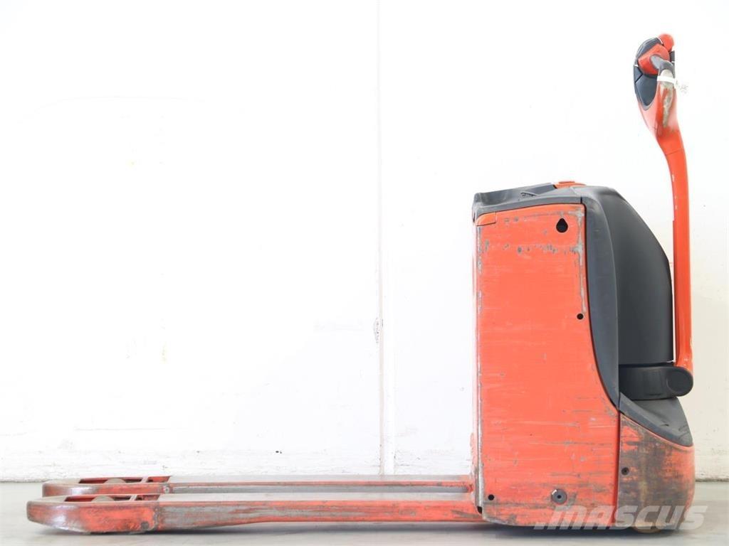 Linde T16/1152-02 Empilhador para operador externo