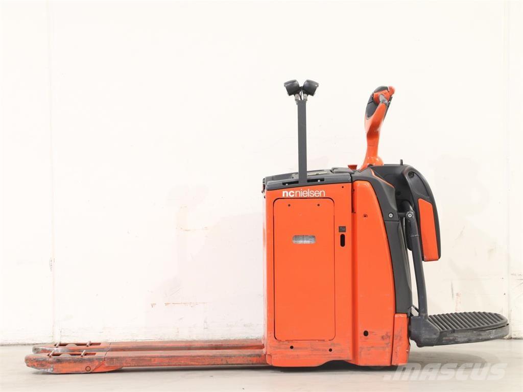 Linde T20AP/1153-00 Empilhador para operador externo