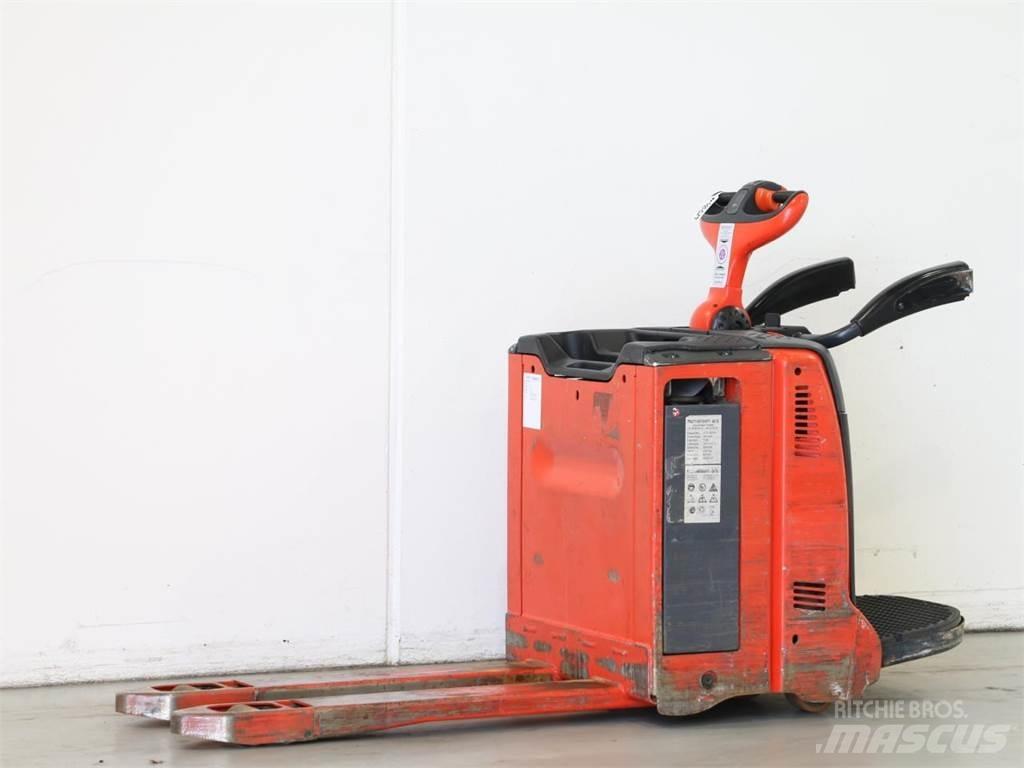 Linde T20AP/131 Empilhador para operador externo
