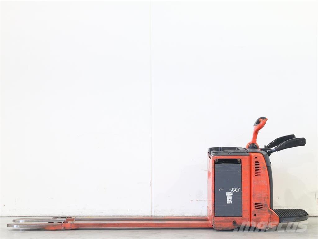 Linde T20AP/131 Empilhador para operador externo