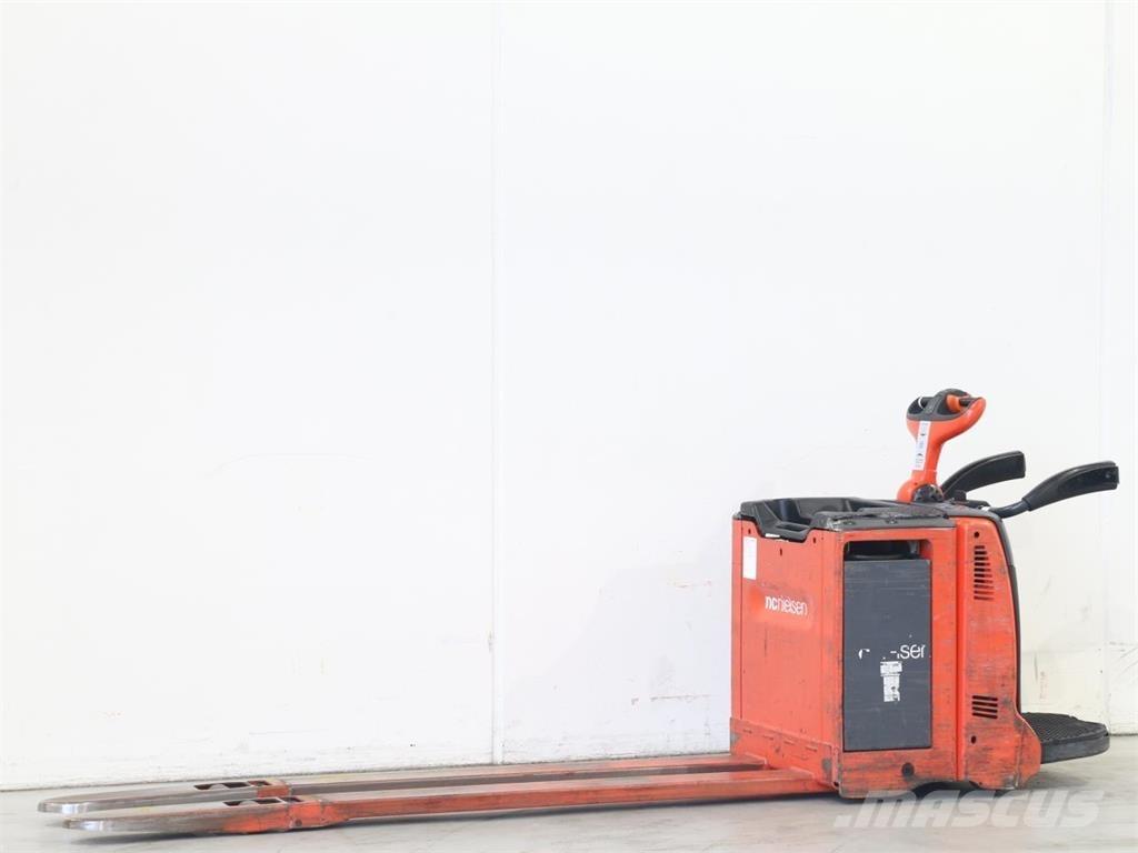 Linde T20AP/131 Empilhador para operador externo