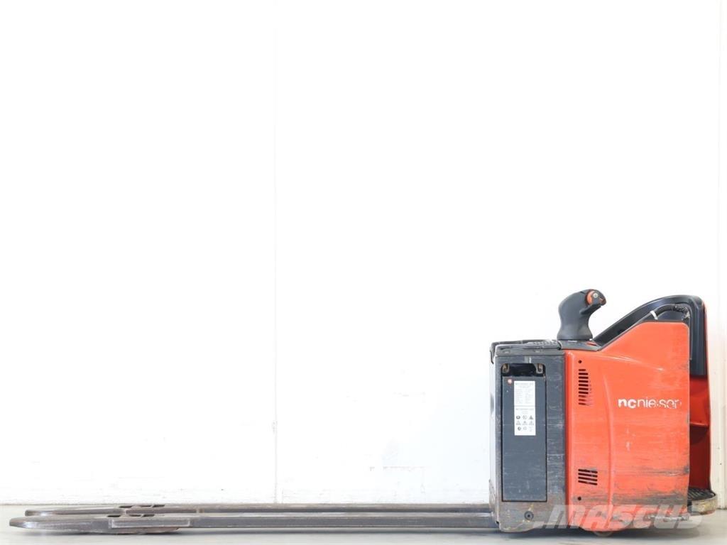 Linde T20SP/131 Empilhador para operador externo