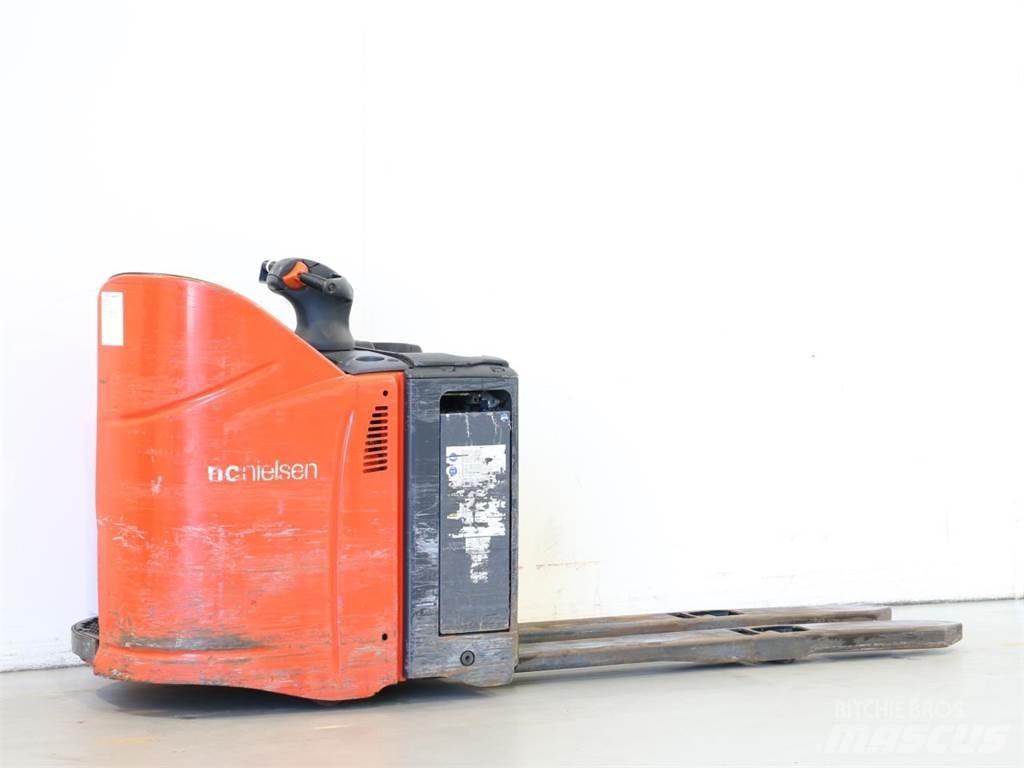 Linde T20SP/131 Empilhador para operador externo