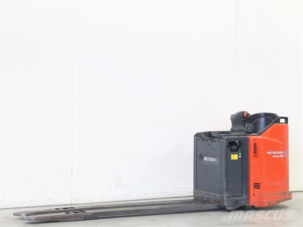 Linde T20SP/131 Empilhador para operador externo