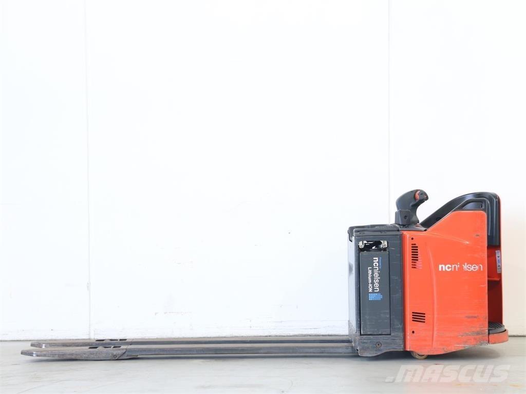 Linde T20SP/131 Empilhador para operador externo