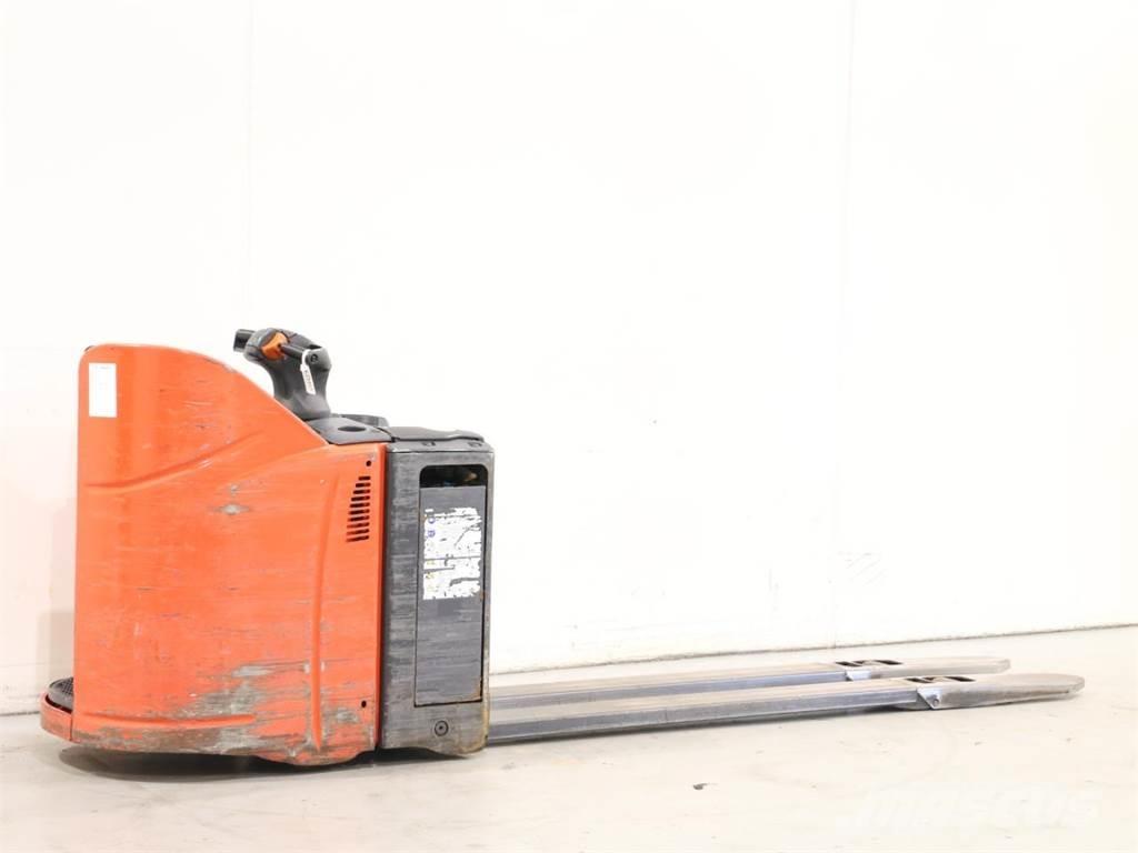 Linde T20SP/131 Empilhador para operador externo